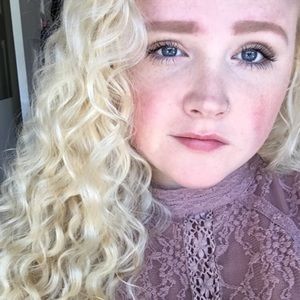 Meet your Posher, Mackenzie